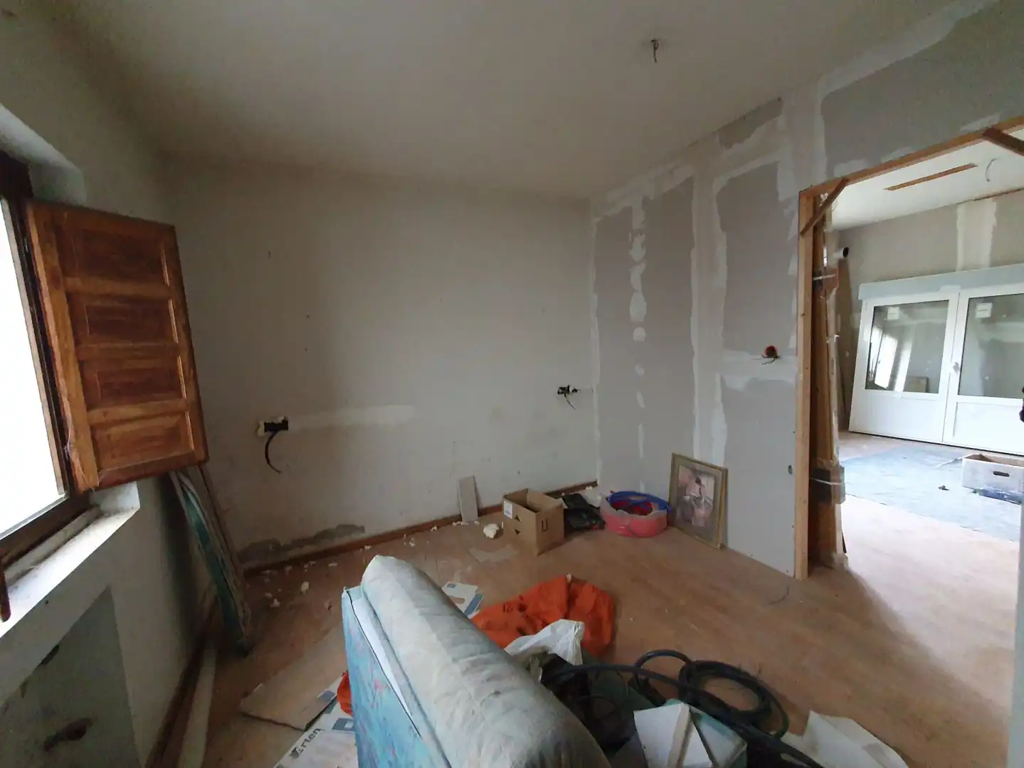 Schlafzimmer von Wohnung zum Verkauf in Salas mit Heizung, Terrasse und Balkon