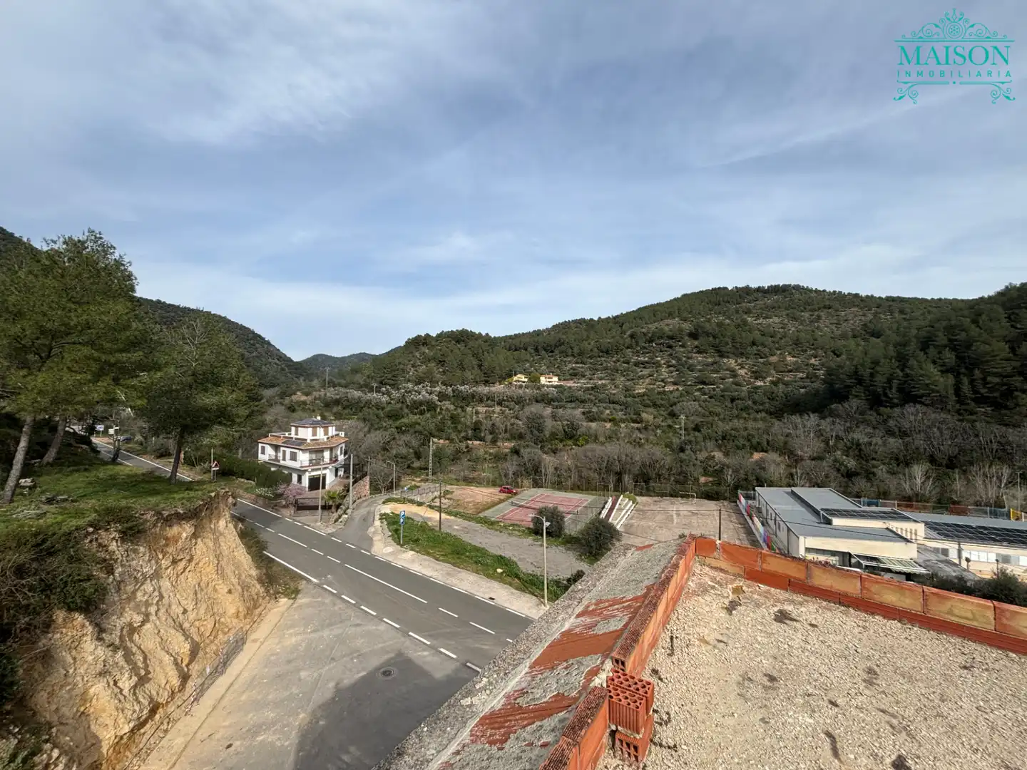 Vista exterior de Casa adosada en venda en Eslida