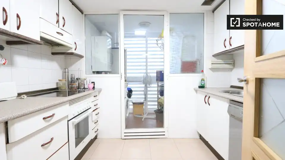 Room in Imperial
