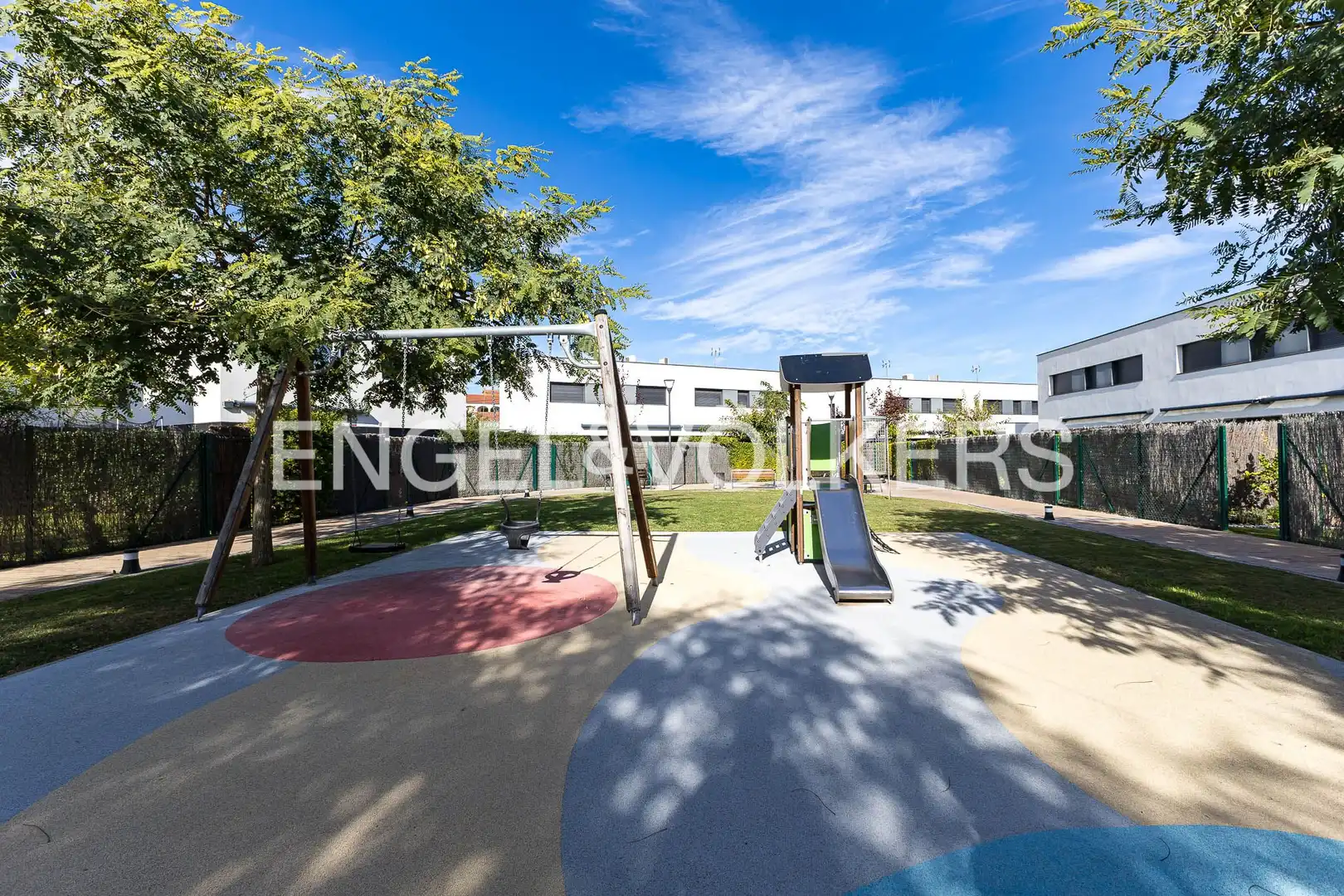 Exterior view of Detached homes for sale in El Vendrell  with Air Conditioner, Heating and Private garden