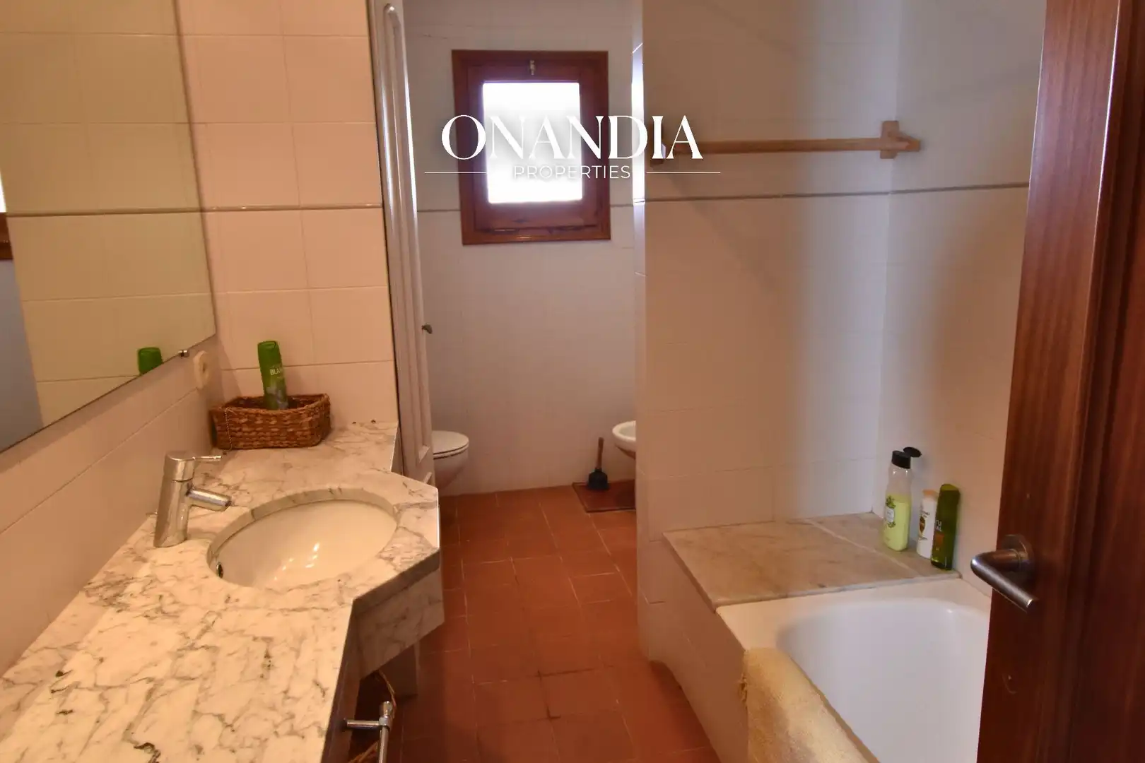 Bathroom of Houses for rent in Begur  with Private garden and Swimming Pool