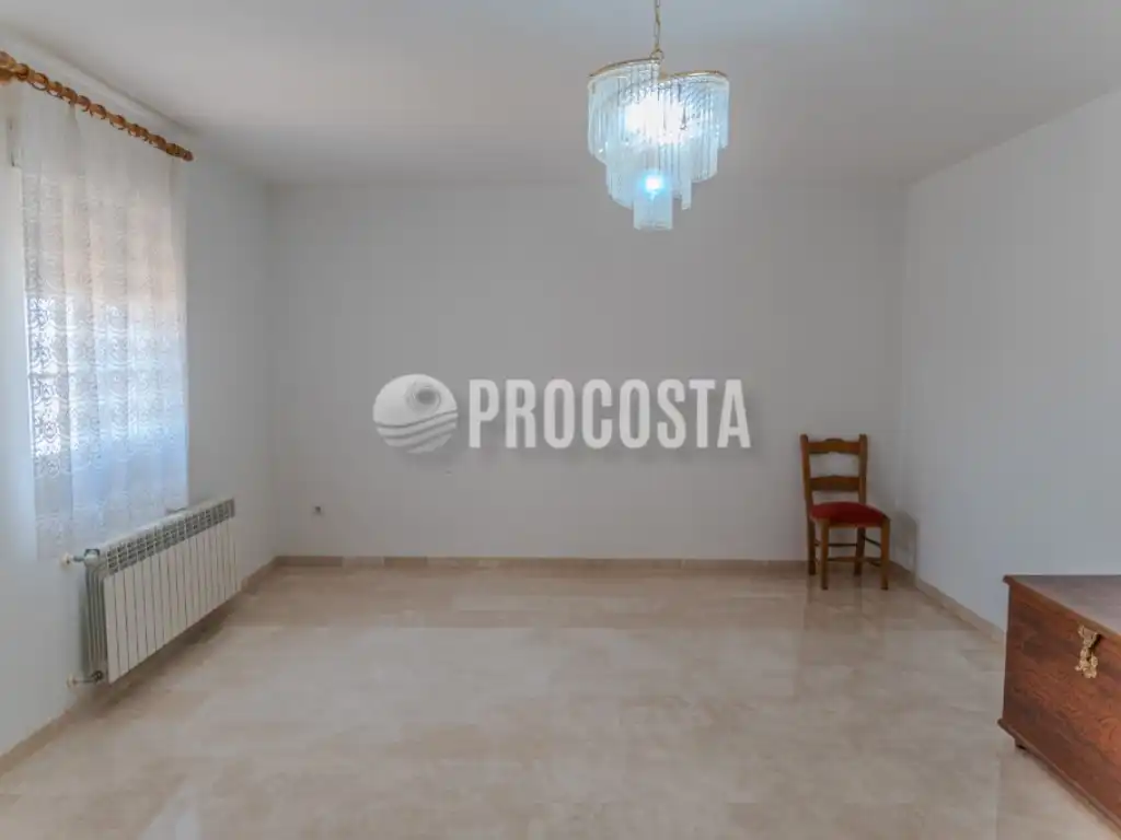 Sala d'estar de Casa o xalet en venda en Fuente Vaqueros amb Aire condicionat, Jardí privat i Terrassa