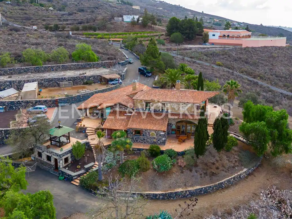 Vista exterior de Casa o xalet en venda en Arona pueblo
