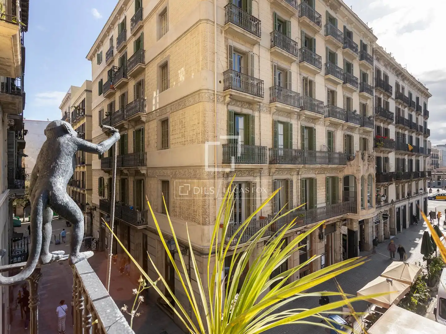 Exterior view of Flat for sale in Barcelona  with Air Conditioner, Heating and Terrace