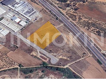 Terreno industrial en venta en CL BERLIN-VALLDEPINS