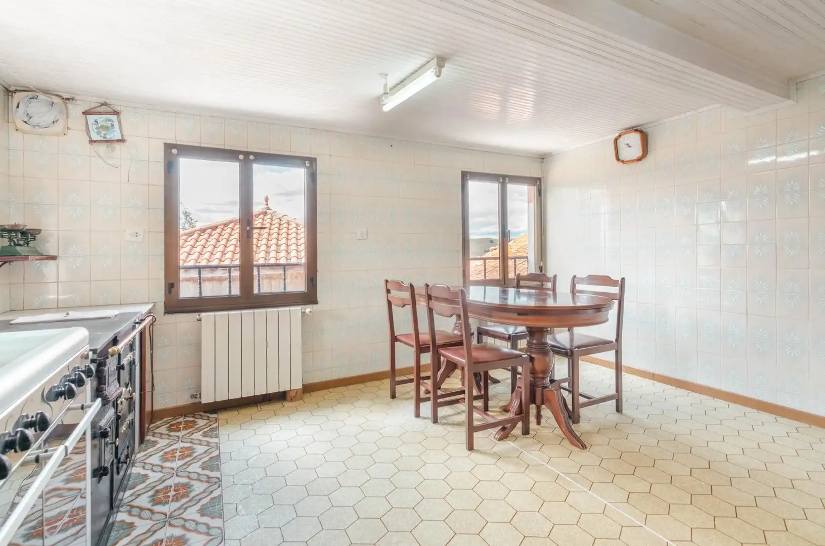 Menjador de Casa o xalet en venda en Valdés - Luarca amb Calefacció, Jardí privat i Terrassa