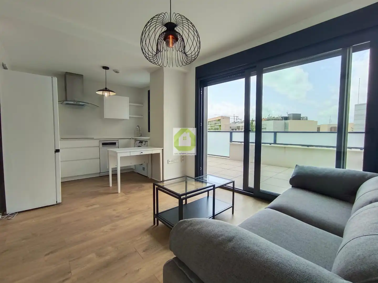 Wohnzimmer von Dachboden zur Miete in Armilla mit Klimaanlage, Terrasse und Abstellraum