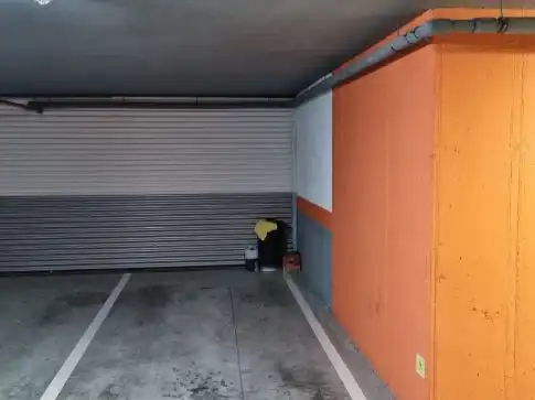 Parking of Garage for rent in Madrid