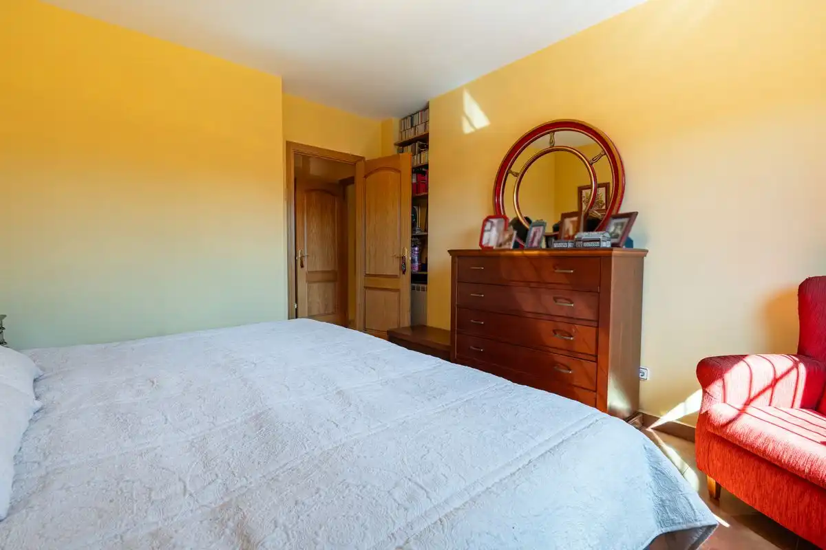 Chalet con terraza en venta en Pino Alto - Navarredonda, imagen 18