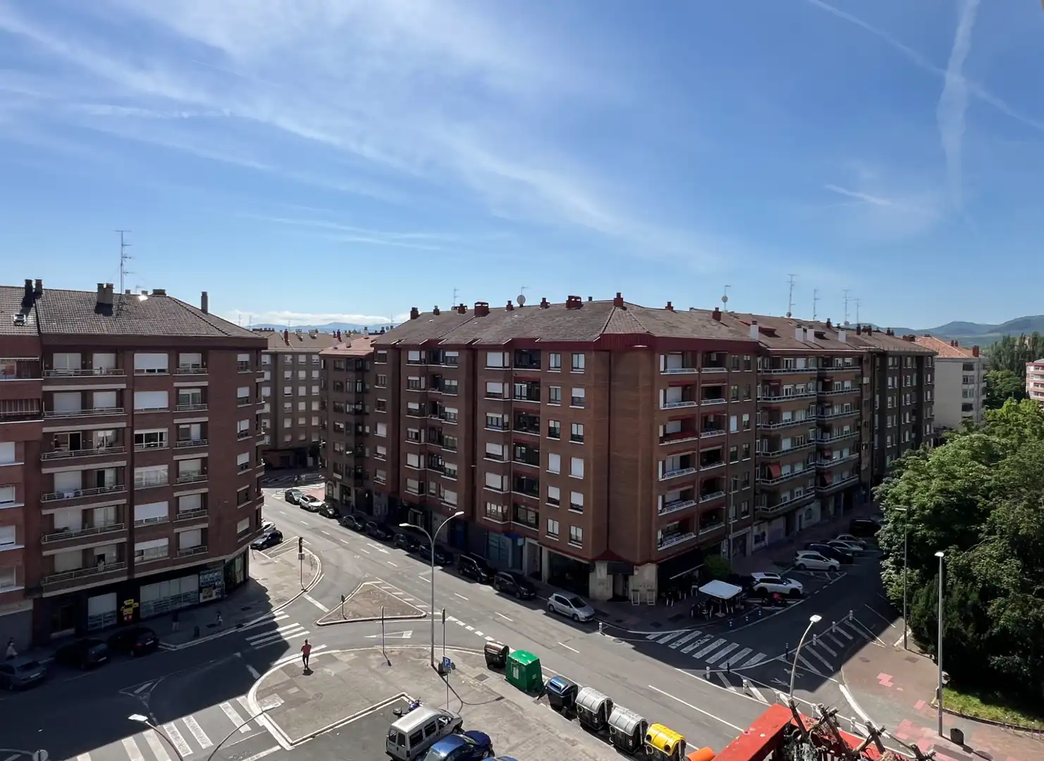 Vista exterior de Pis en venda en Vitoria - Gasteiz amb Calefacció, Terrassa i Traster