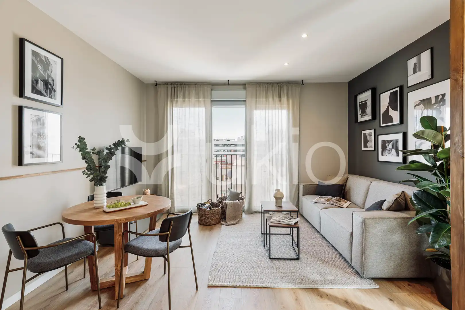 Sala de estar de Apartamento de alquiler en Barcelona con Aire acondicionado, Calefacción y Amueblado
