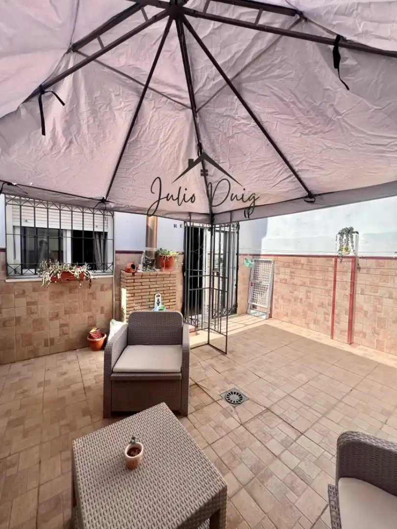 Terrace of Detached homes for sale in Coria del Río  with Air Conditioner and Balcony