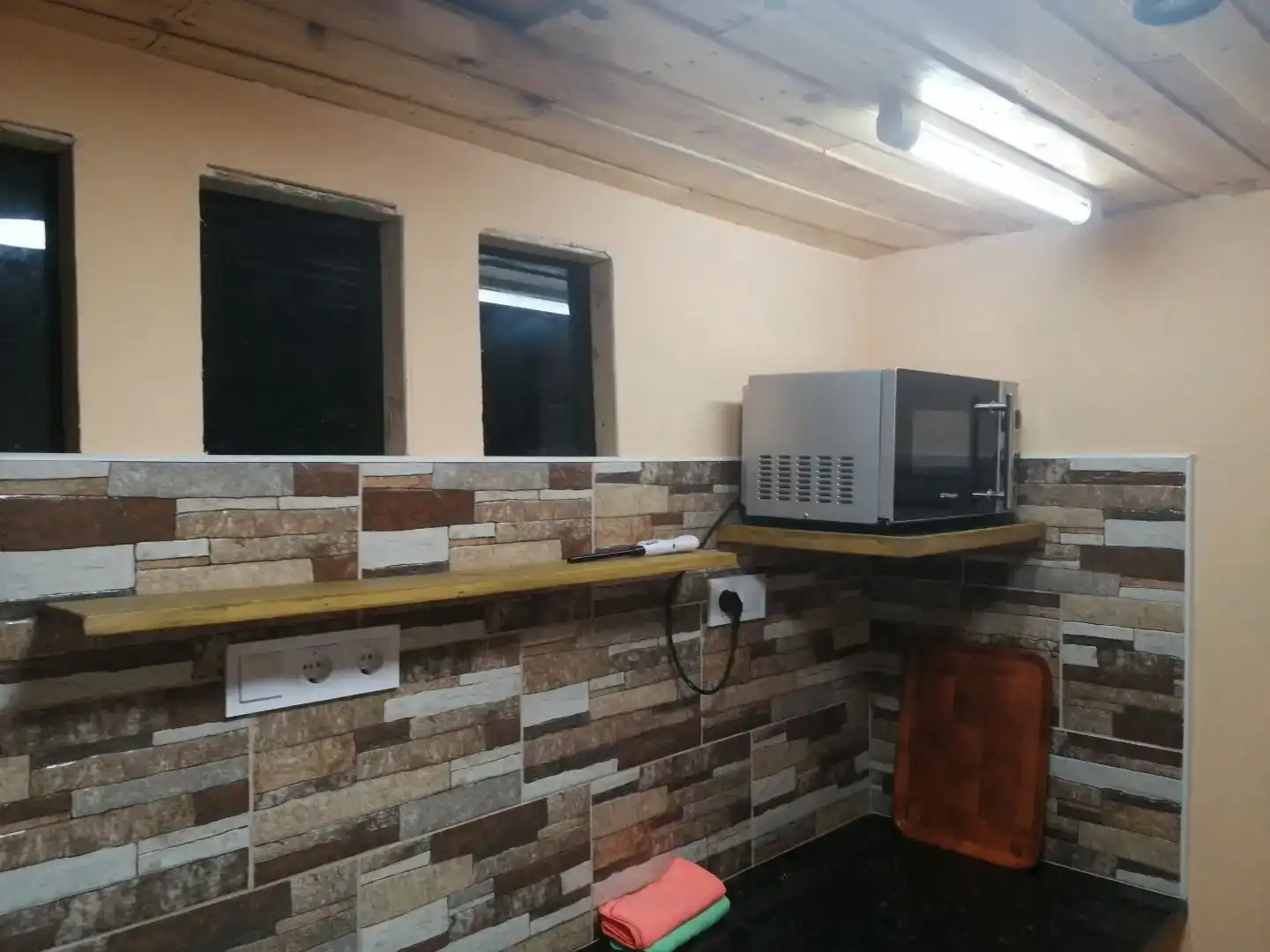 Cuina de Finca rústica per a compartir en San Juan de la Rambla amb Aire condicionat, Jardí privat i Moblat