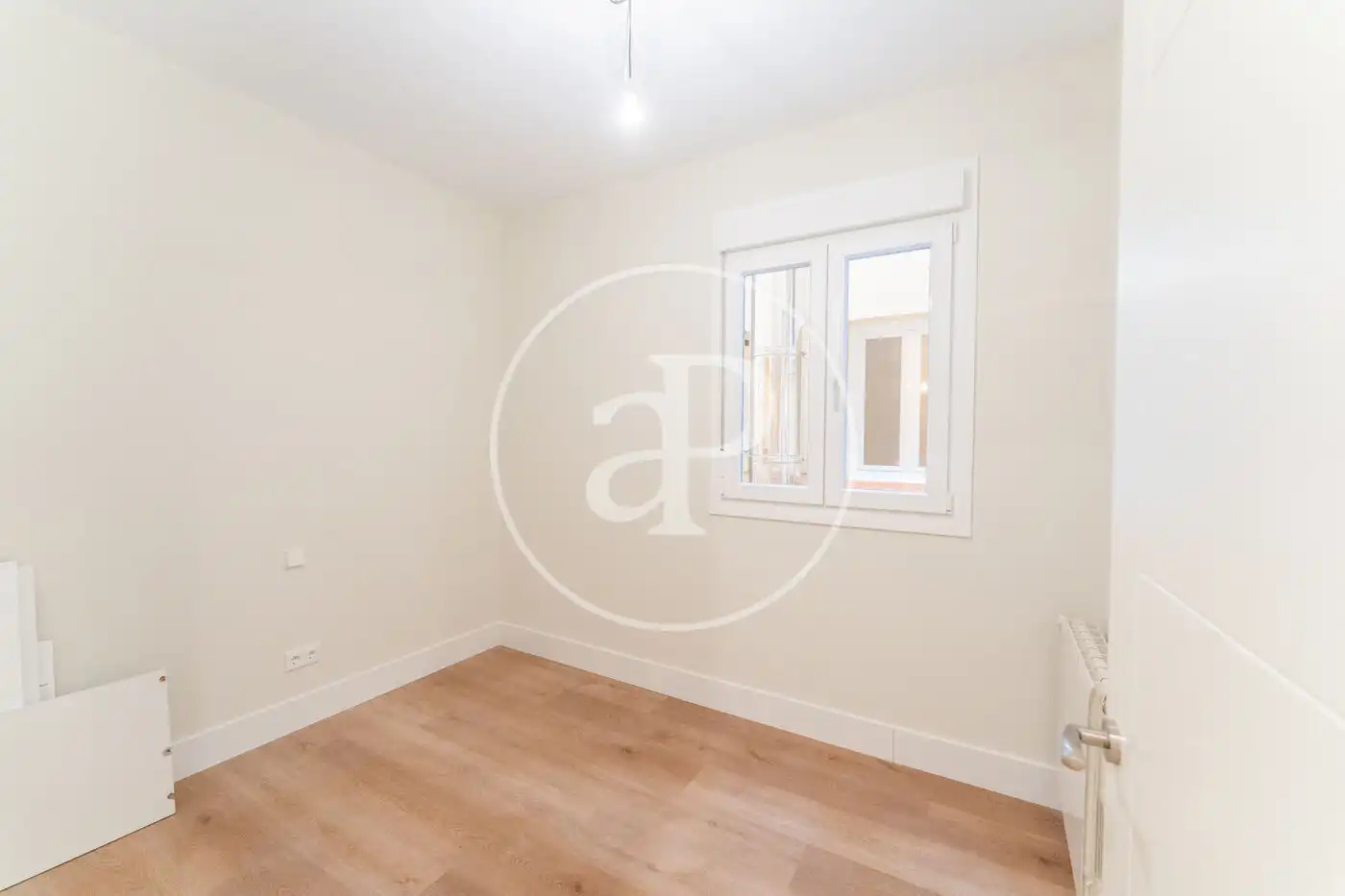 Flat for sale in Madrid  with Air Conditioner, Heating and Storage room
