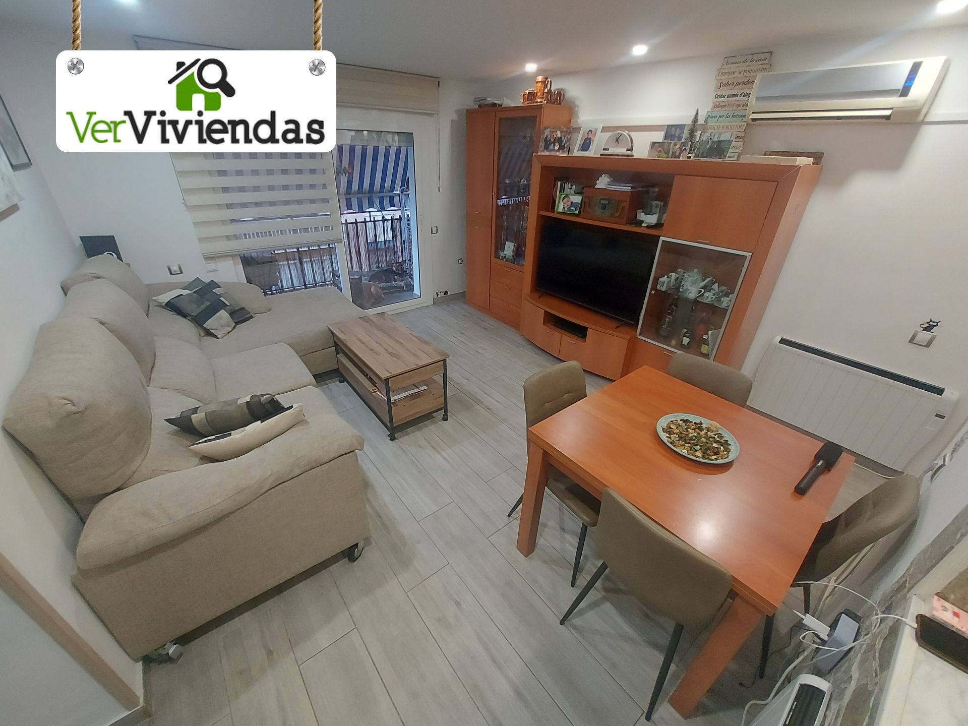 Sala d'estar de Pis en venda en Rubí amb Aire condicionat, Calefacció i Forn