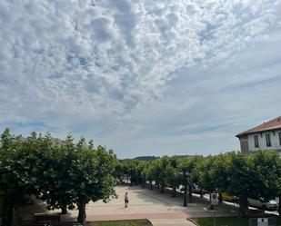 Vista exterior de Pis en venda en San Vicente de la Barquera amb Calefacció, Moblat i Forn