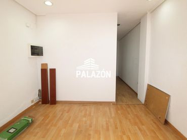 Local comercial en venda a Crevillent