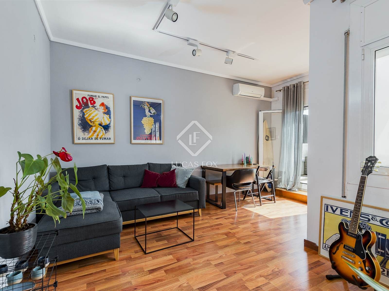 Sala d'estar de Àtic en venda en  Barcelona Capital amb Aire condicionat, Terrassa i Moblat