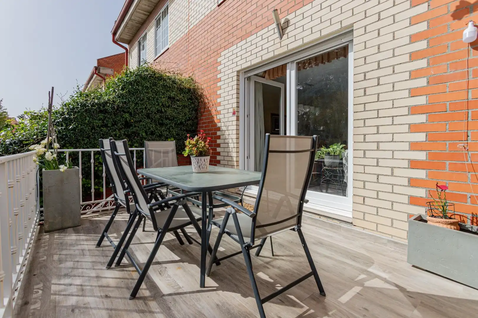 Terraza de Casa adosada en venta en Tres Cantos con Calefacción, Jardín privado y Terraza