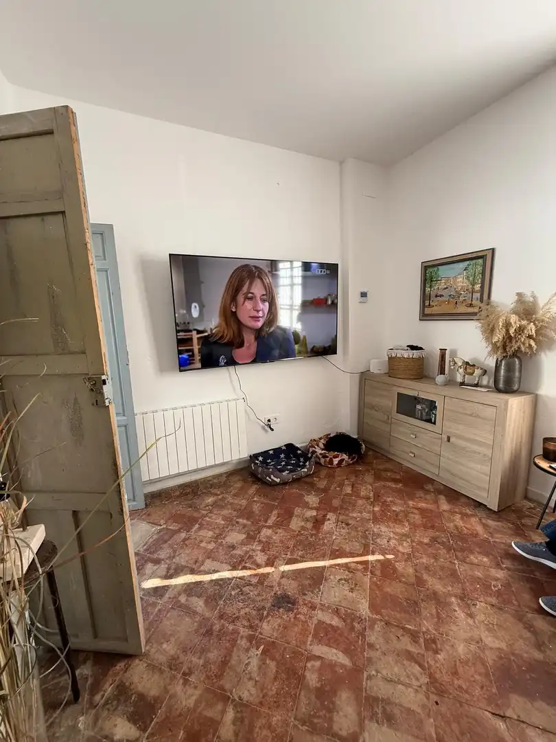 Sala d'estar de Casa o xalet en venda en Chimeneas amb Aire condicionat, Calefacció i Jardí privat
