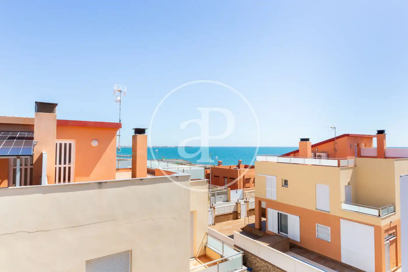 Vista exterior de Casa adosada en venta en Burriana / Borriana con Aire acondicionado, Calefacción y Jardín privado