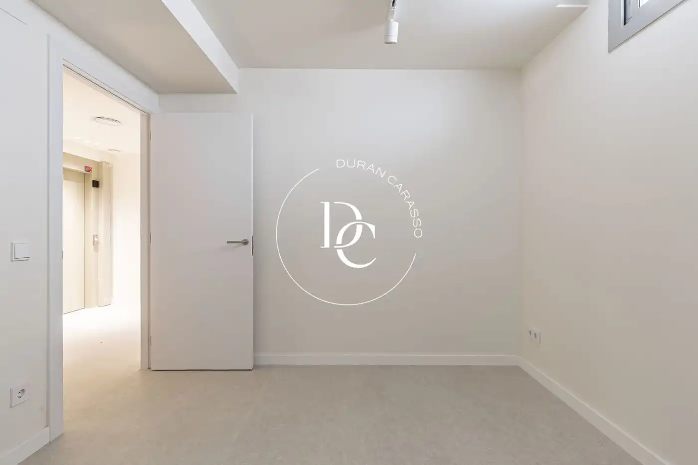 Casa con piscina en venta en Carrer Margarida Xirgu, imagen 45