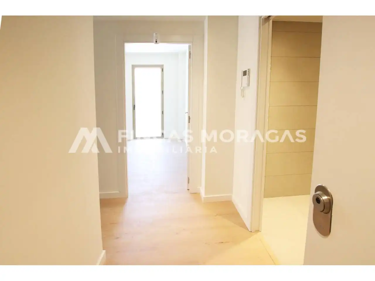 Flat for rent in Calle Castell, Can Fatjó - Sant Jordi Park - Plana del Castell