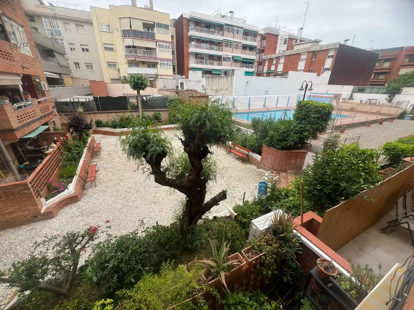 Garten von Wohnung zum Verkauf in Sant Boi de Llobregat mit Klimaanlage, Privatgarten und Möbliert