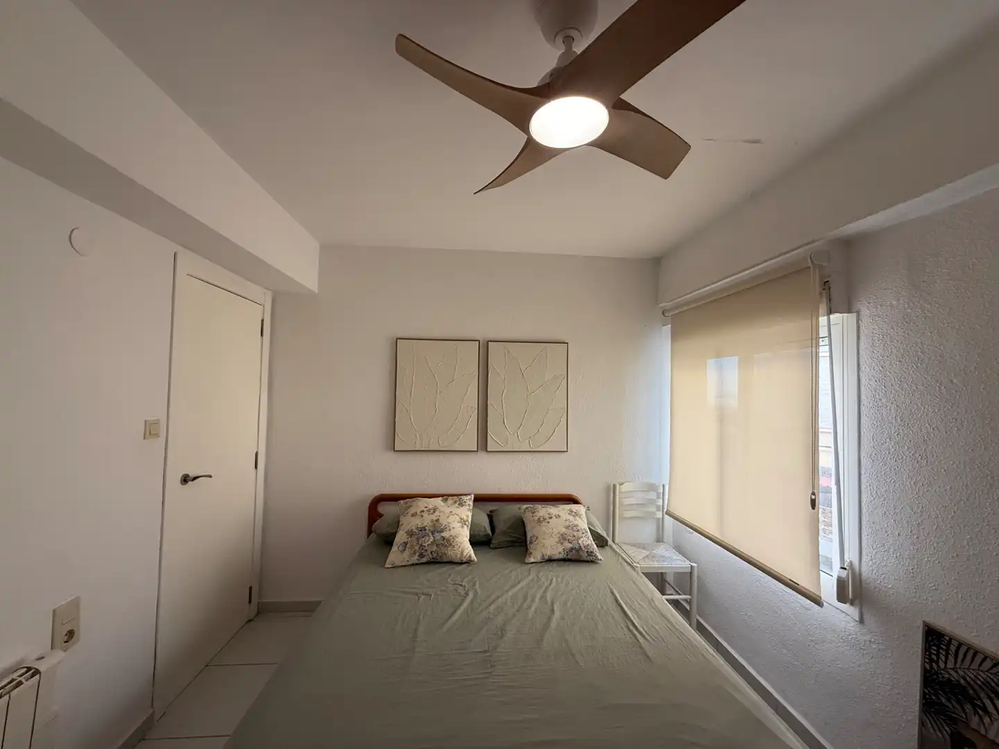 Dormitori de Apartament de lloguer en Dénia amb Calefacció, Terrassa i Traster