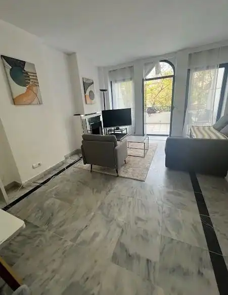 Wohnzimmer von Maisonette zur Miete in Marbella mit Klimaanlage, Heizung und Möbliert
