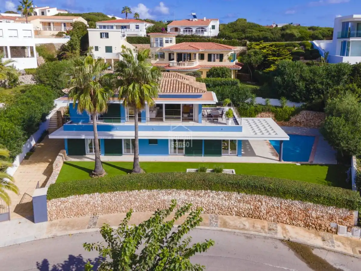 Xalet amb piscina en venda a Cala Llonga - Sa Mesquida