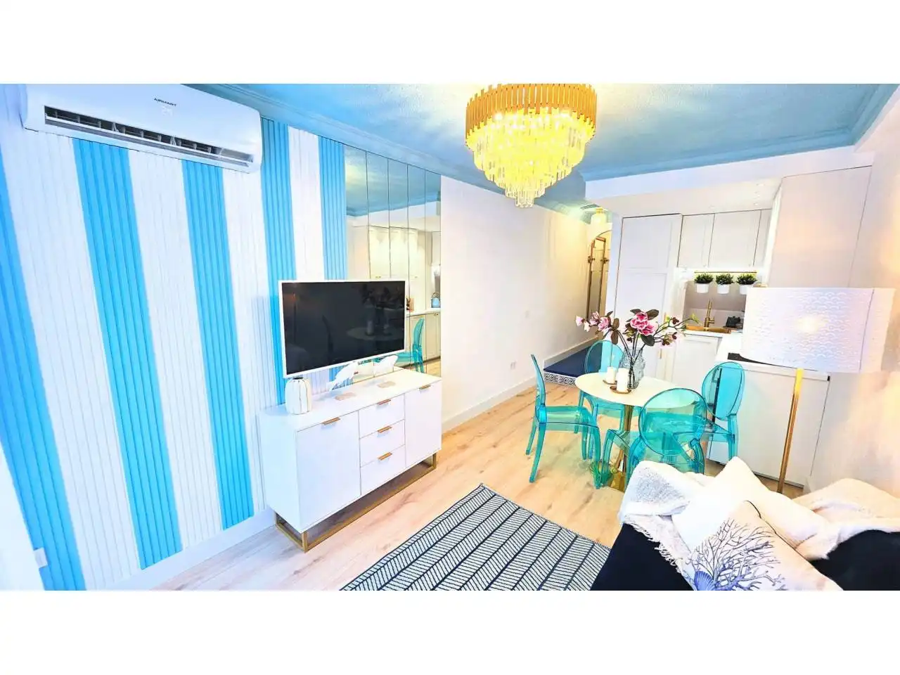 Living room of Duplexes for sale in Oropesa del Mar / Orpesa  with Air Conditioner, Storage room and Furnished