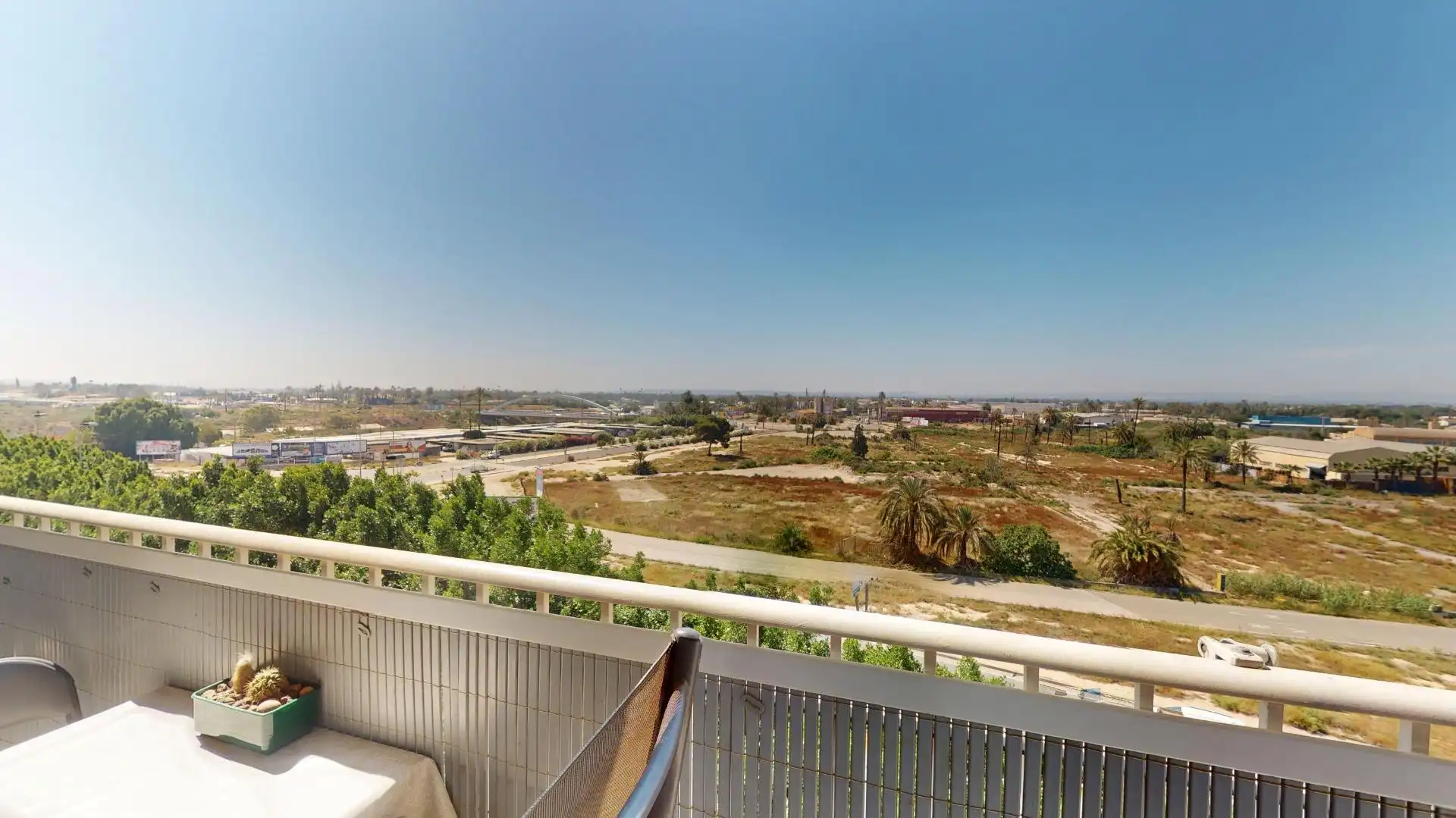 Vista exterior de Pis en venda en Elche / Elx amb Aire condicionat, Terrassa i Balcó