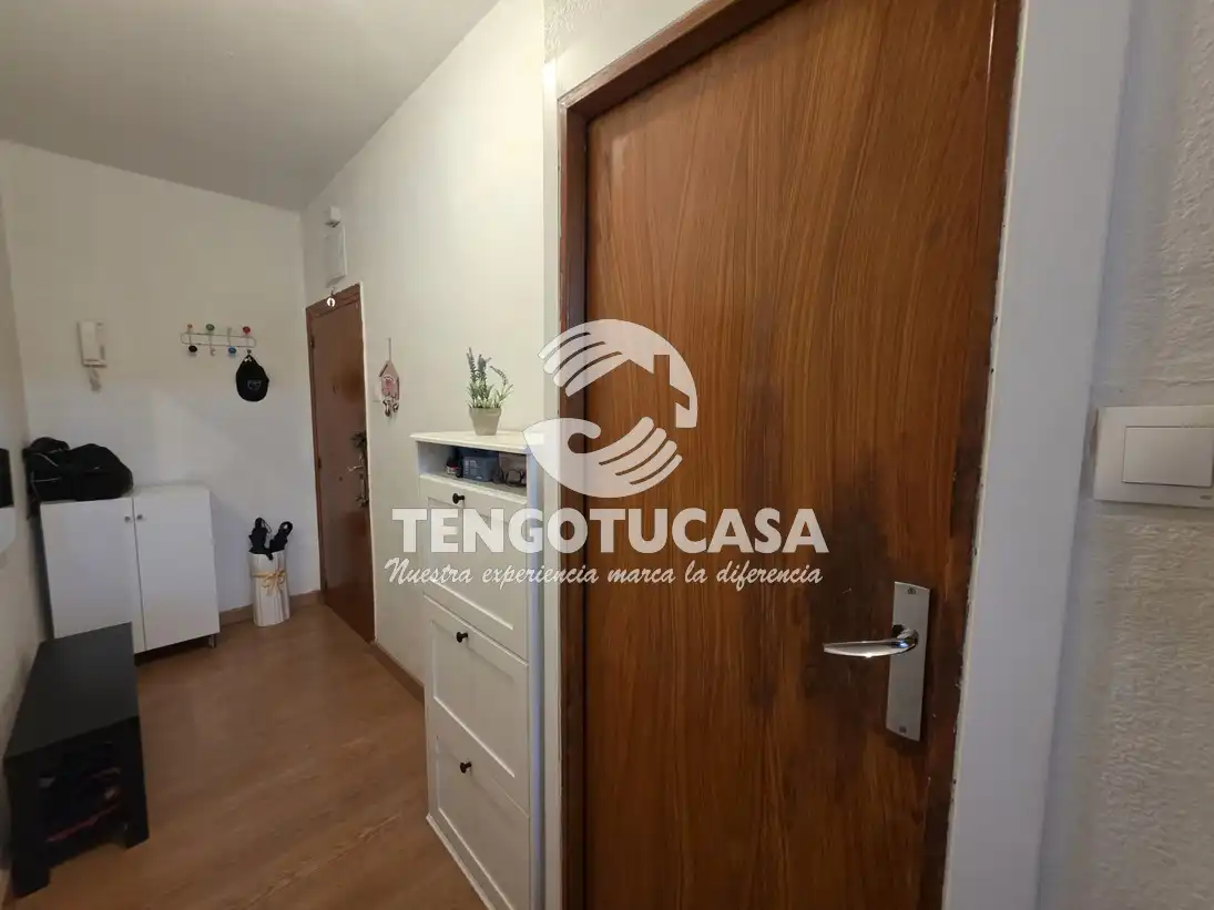 Flat for sale in Madrid  with Air Conditioner, Terrace and Furnished