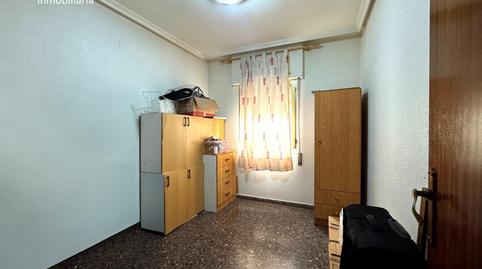 Foto 4 de Casa adosada en venda a El Pinós / Pinoso, Alicante