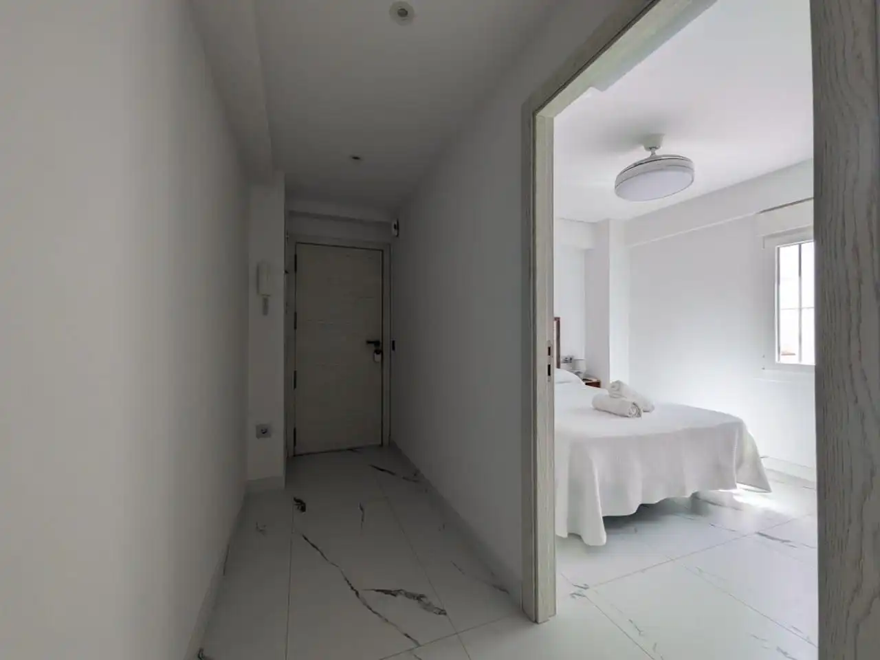 Flat for sale in Córdoba  with Air Conditioner, Terrace and Furnished