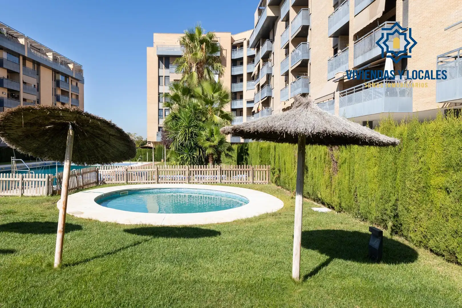 Pis amb piscina en venda a Norte
