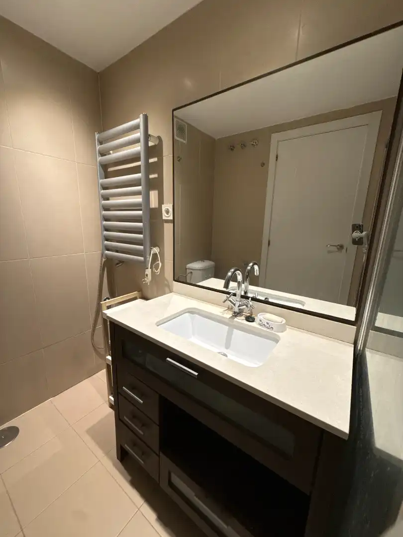 Baño de Dúplex en venta en Madrid con Aire acondicionado, Calefacción y Piscina comunitaria