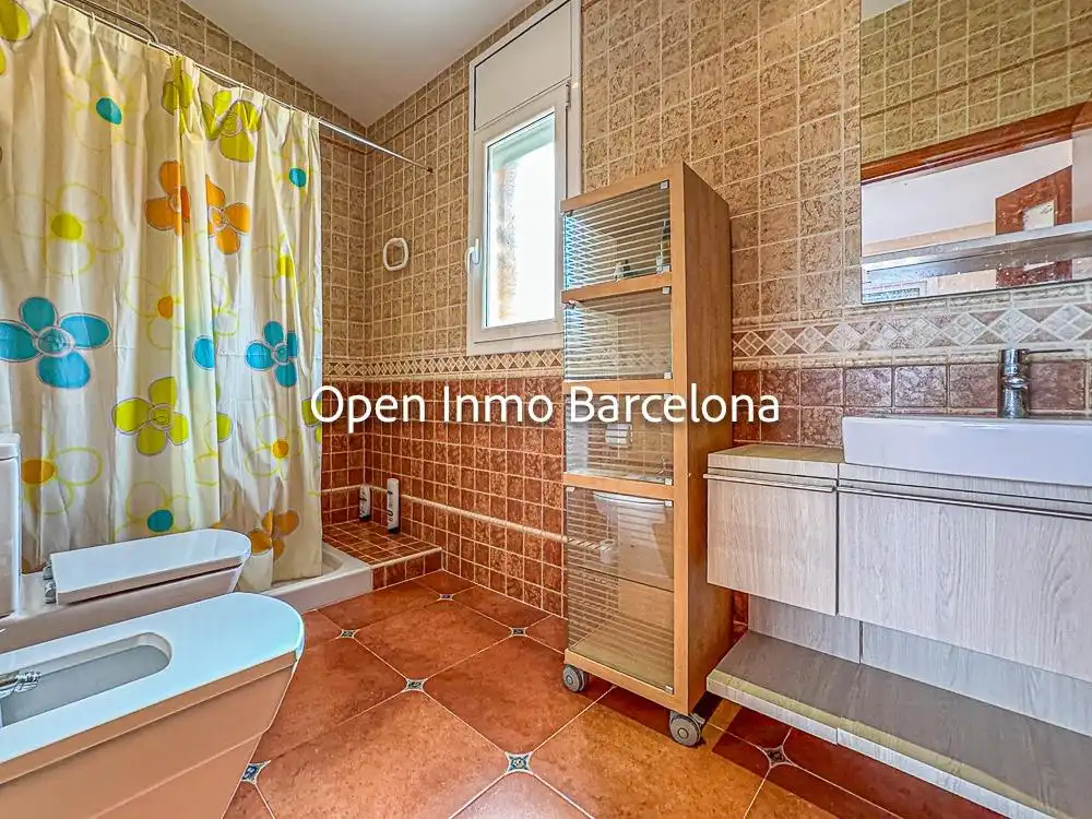 Bany de Casa o xalet en venda en Calafell amb Aire condicionat, Calefacció i Jardí privat