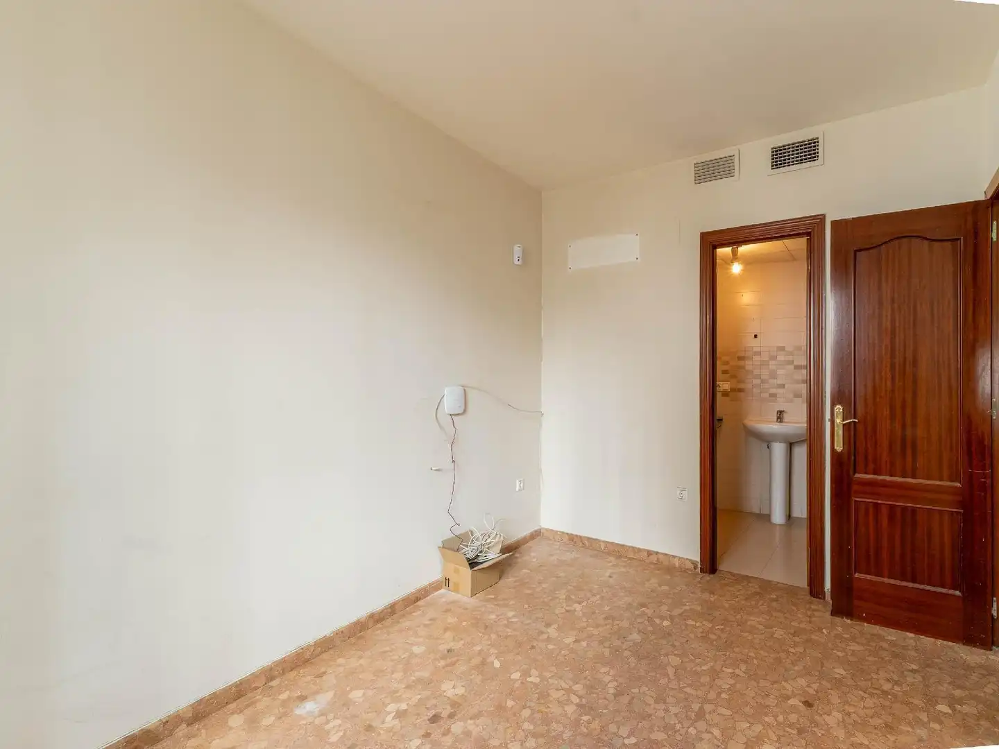 Bedroom of Flat for sale in Lucena  with Storage room