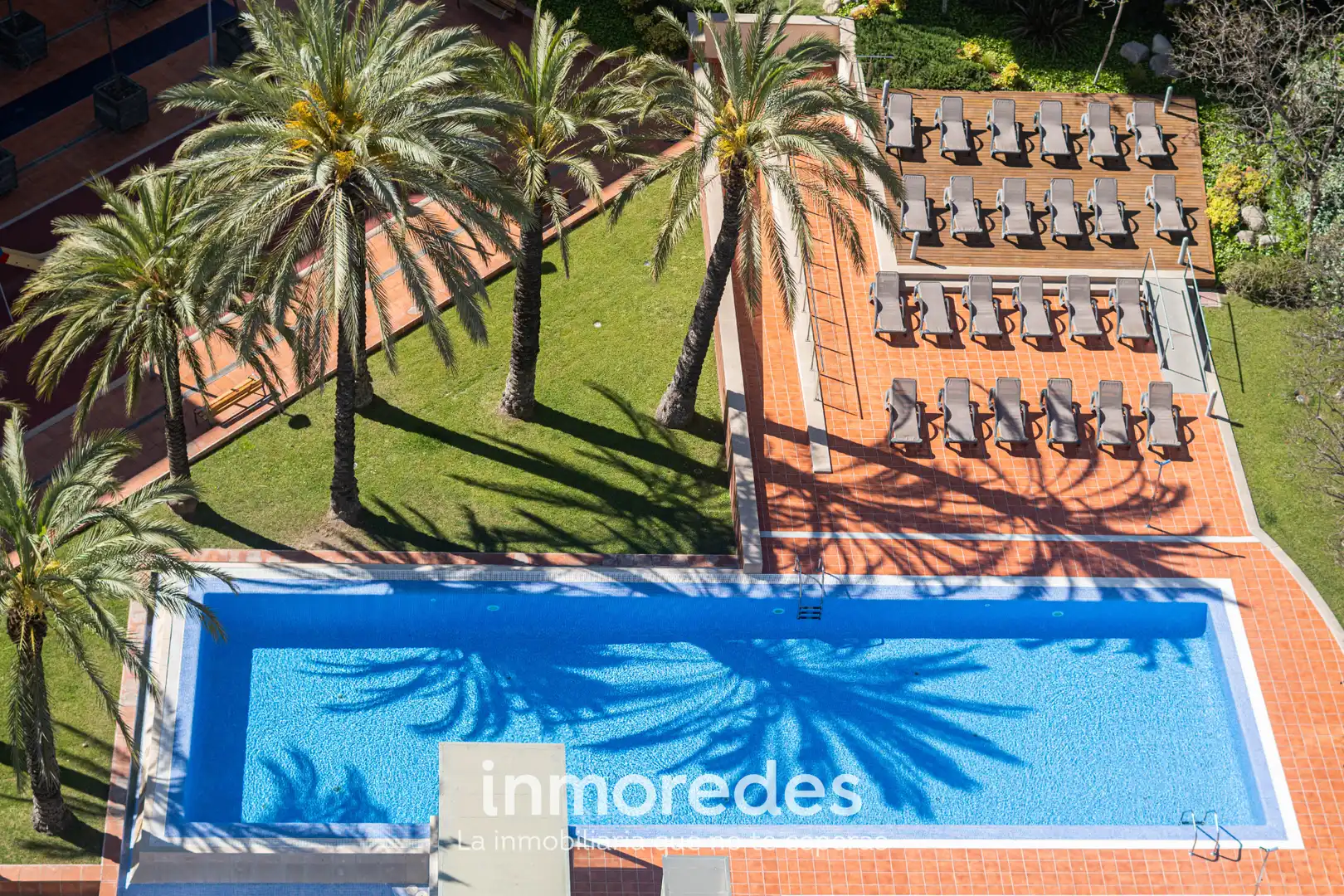 Piscina de Pis en venda en Barcelona amb Aire condicionat, Calefacció i Parquet