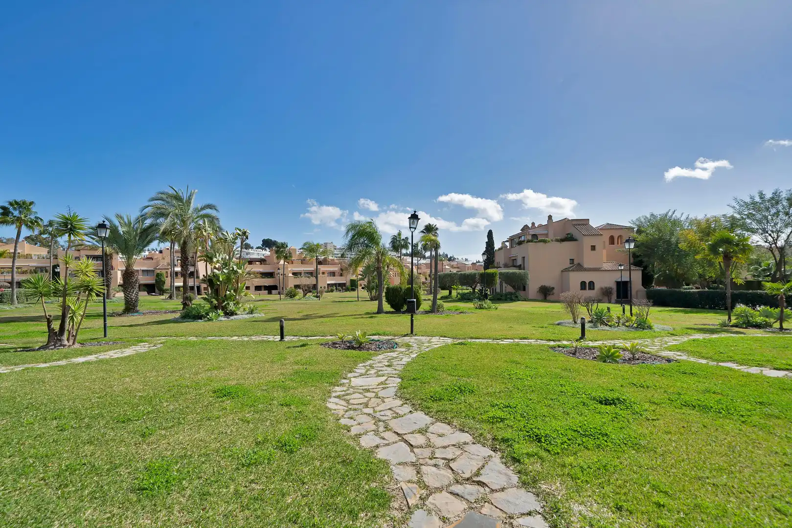 Exterior view of Apartments for sale in Estepona  with Heating, Private garden and Terrace