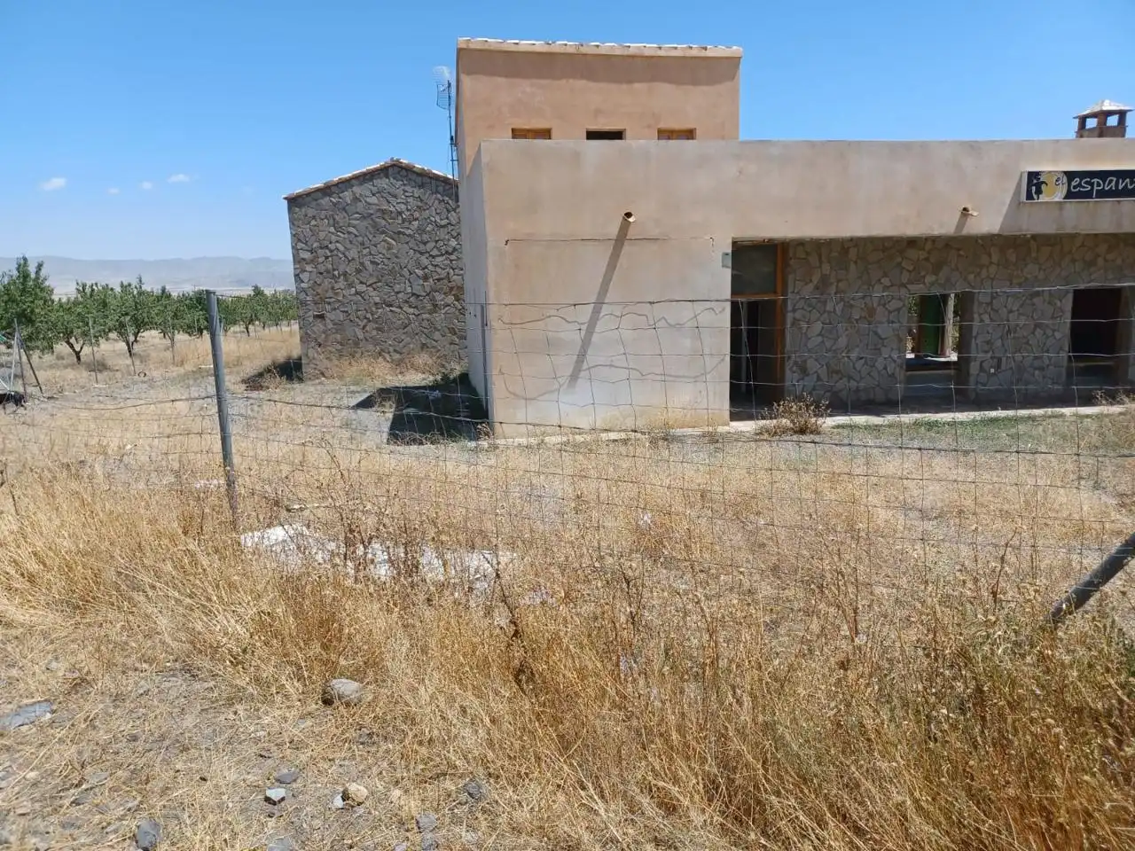 Buildings for sale in Dólar