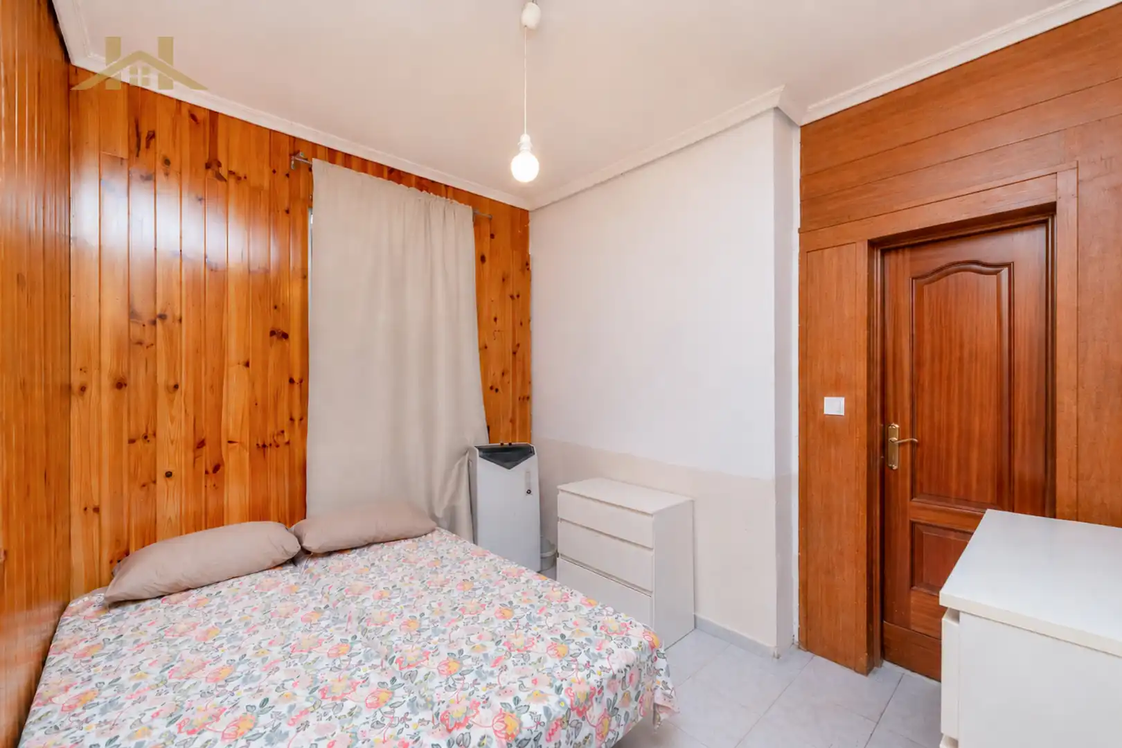 Habitación de Casa o chalet en venta en Madrid con Aire acondicionado, Calefacción y Jardín privado