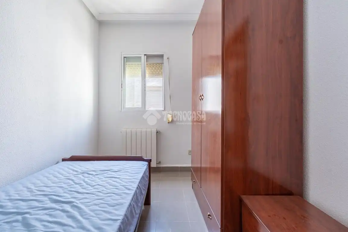 Schlafzimmer von Wohnung zum Verkauf in Madrid
