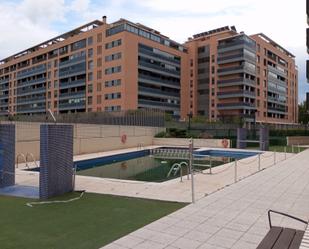 Swimming pool of Flat to rent in  Zaragoza Capital  with Air Conditioner, Heating and Parquet flooring