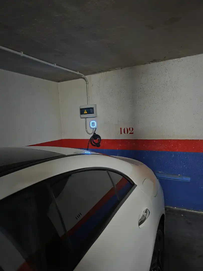 Parking de Piso en venta en Gijón  con Calefacción, Jardín privado y Parquet