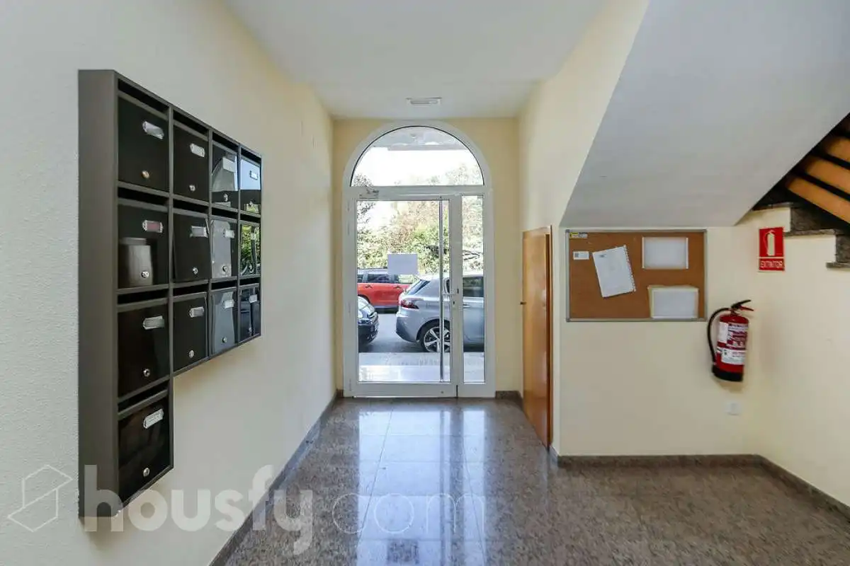Wohnung zum Verkauf in Tordera mit Klimaanlage, Heizung und Terrasse