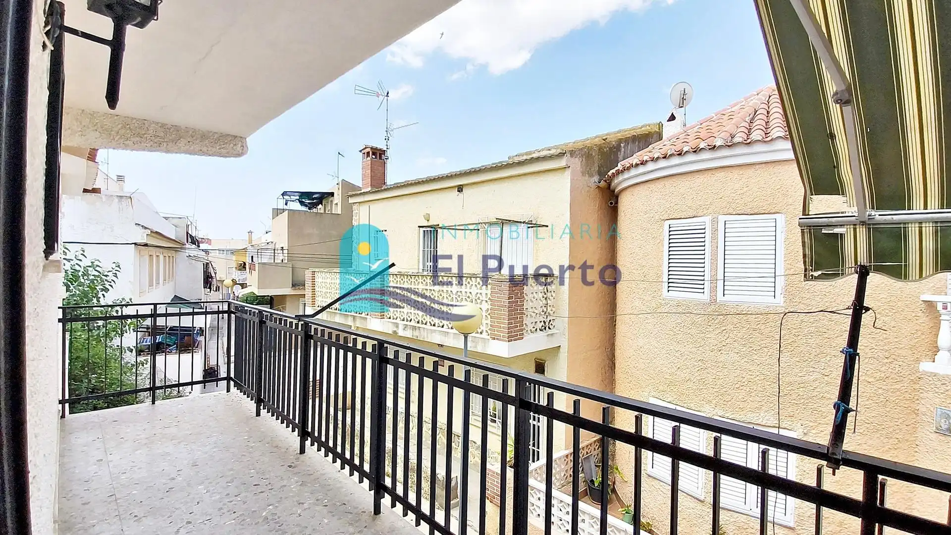 Vista exterior de Dúplex en venda en Mazarrón amb Jardí privat, Terrassa i Moblat