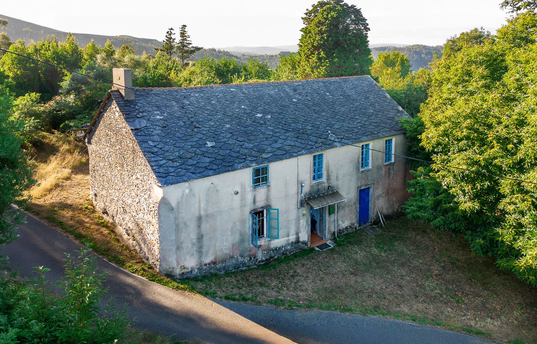 Vista exterior de Finca rústica en venda en As Somozas  amb Moblat
